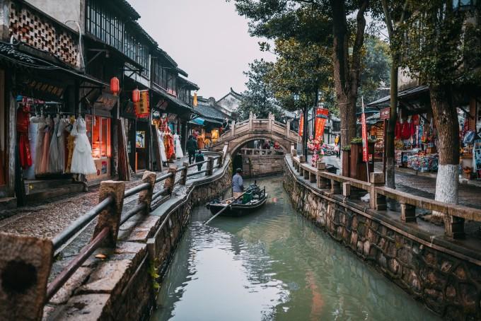 追女生时她说别把时间浪费在我这该怎么回答?-问答类网站,高效解答,快速获取信息